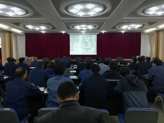 工投公司党委召开二届2019年度第三次理论中心组学习扩大会